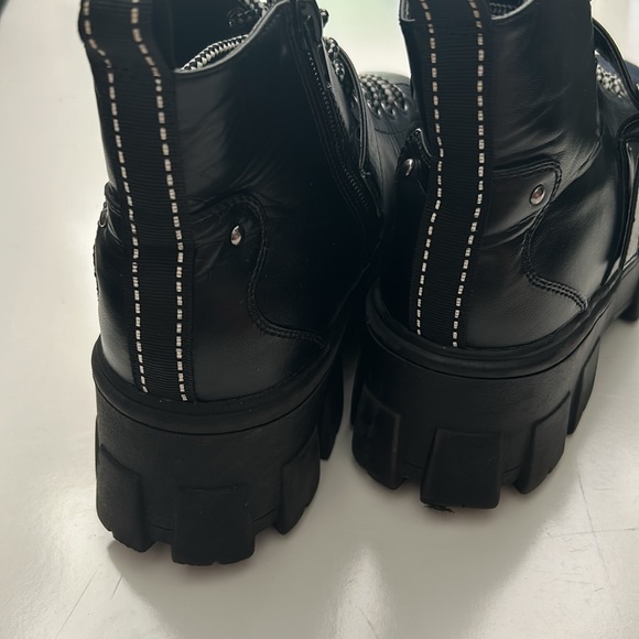 Forever 21 black thick tread boots. Good condition. - Picture 4 of 6